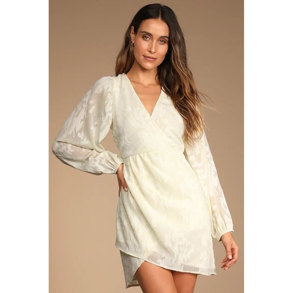 Lulus Cream Jacquard Long Sleeve Mini Dress Metallic Gold Floral Shimmer M - Picture 1 of 6